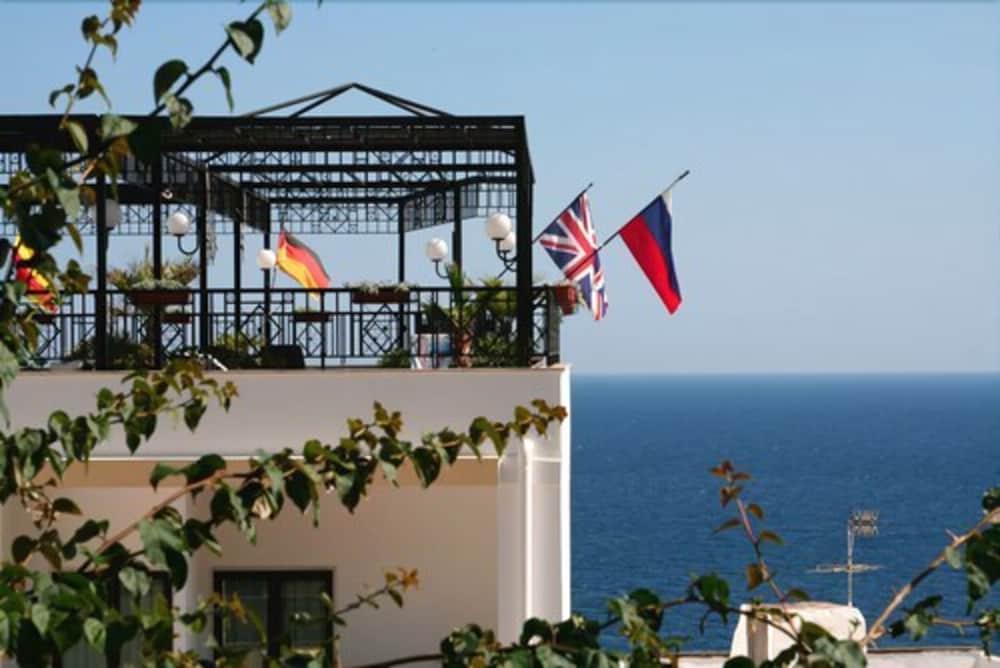 Grand Mediterraneo